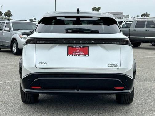 2025 Nissan ARIYA EVOLVE+