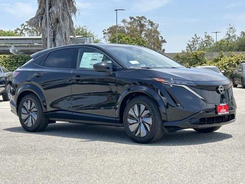 2025 Nissan ARIYA EVOLVE+
