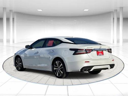 2023 Nissan Maxima SV