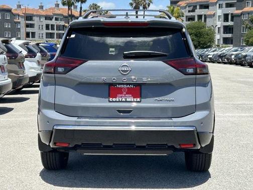 2025 Nissan Rogue Platinum