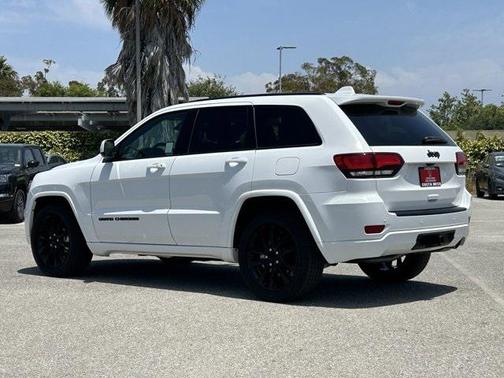 2021 Jeep Grand Cherokee Laredo