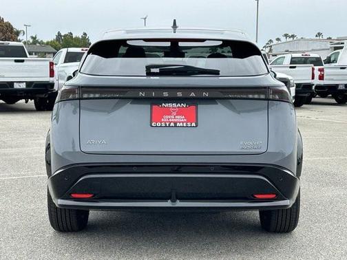 2025 Nissan ARIYA EVOLVE+