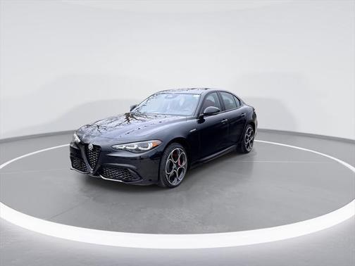 2025 Alfa Romeo Giulia AWD