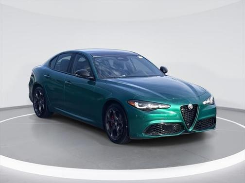 2025 Alfa Romeo Giulia Ti
