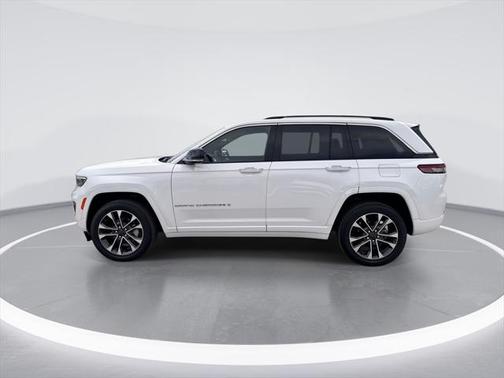 2022 Jeep Grand Cherokee Overland