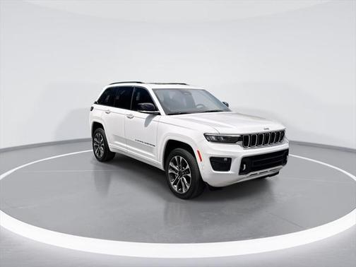 2022 Jeep Grand Cherokee Overland