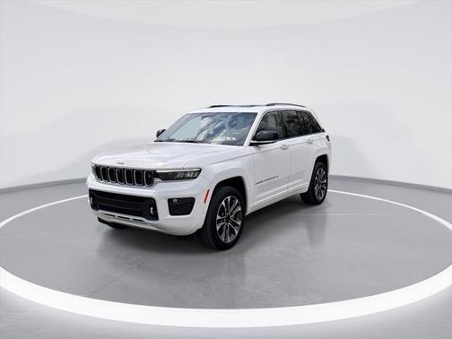 2022 Jeep Grand Cherokee Overland