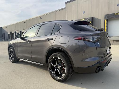 2025 Alfa Romeo Stelvio Sprint AWD