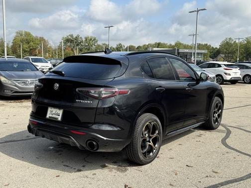 2025 Alfa Romeo Stelvio Sprint AWD