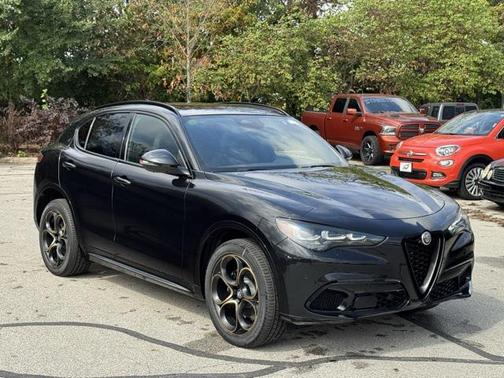2025 Alfa Romeo Stelvio Sprint AWD