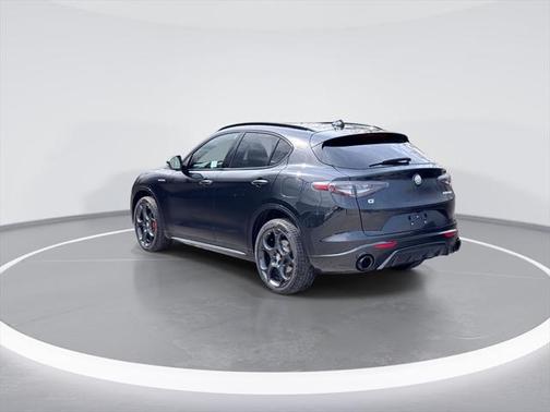 2025 Alfa Romeo Stelvio Sprint AWD