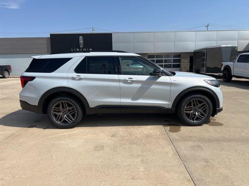 White 2026 Ford Explorer ST-Line
