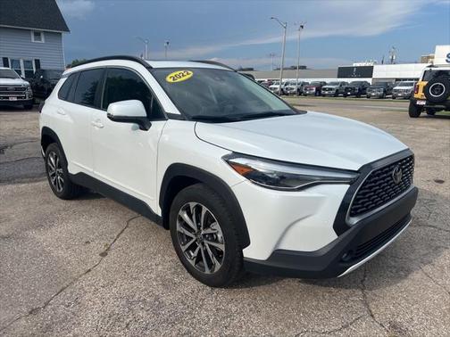 2022 Toyota Corolla Cross XLE