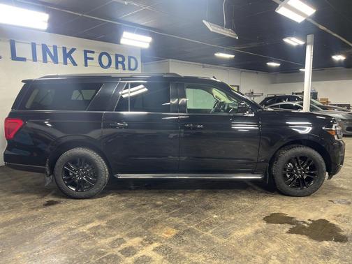 2022 Ford Expedition Max XLT