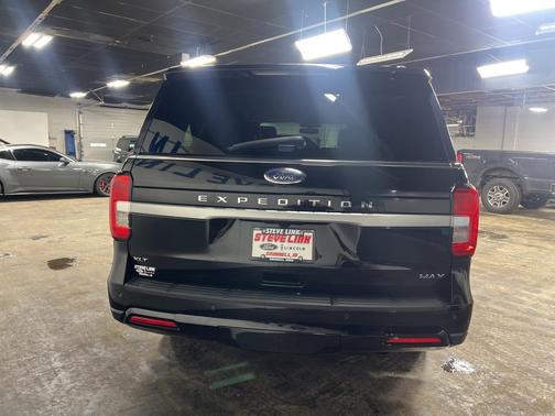 2022 Ford Expedition Max XLT