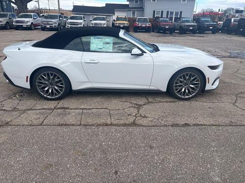 2026 Ford Mustang EcoBoost Premium