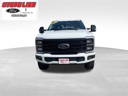 Oxford White 2024 Ford F-250 Lariat