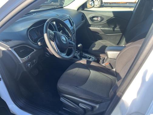 2020 Jeep Cherokee Latitude