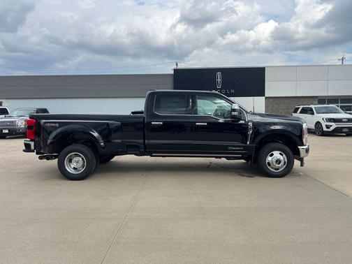 Black Metallic 2026 Ford F-350 Lariat