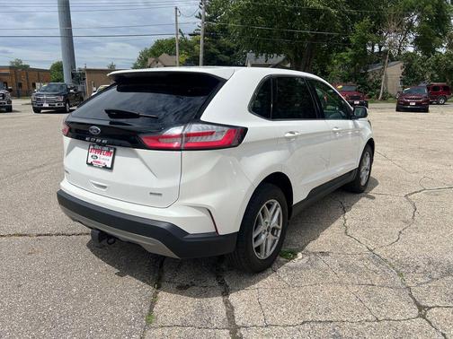 Star White Metallic Tri-Coat 2024 Ford Edge SEL