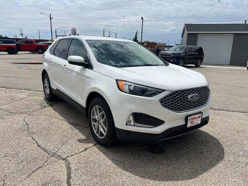 Star White Metallic Tri-Coat 2024 Ford Edge SEL