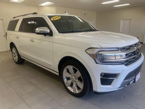 Star White Metallic Tri-Coat 2024 Ford Expedition Max Platinum