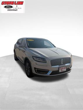 Pearl Metallic 2019 Lincoln Nautilus Select