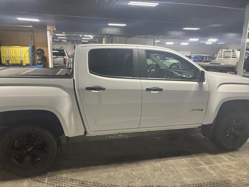 2022 GMC Canyon Base