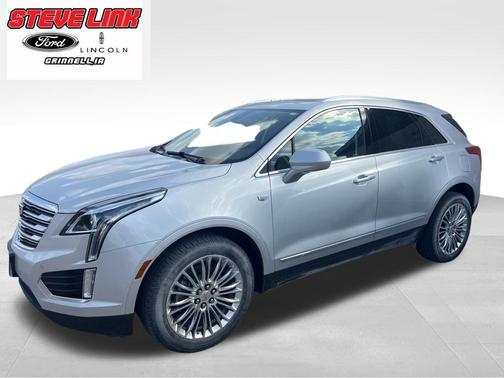 Radiant Silver Metallic 2017 Cadillac XT5 Luxury