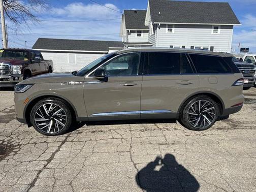 2025 Lincoln Aviator Reserve AWD