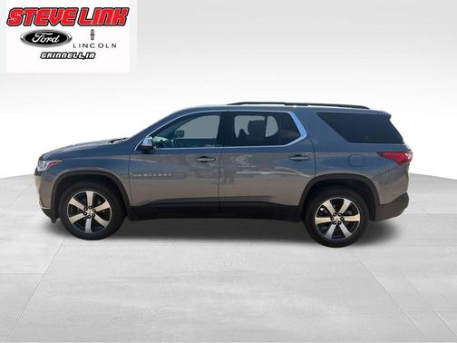 Satin Steel Metallic 2021 Chevrolet Traverse LT Leather