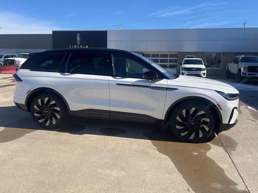 2026 Lincoln Nautilus Reserve