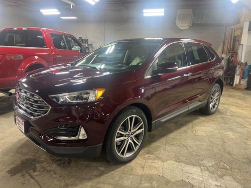 2021 Ford Edge Titanium