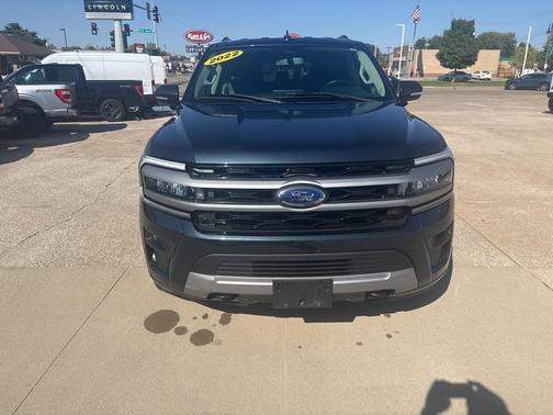 2022 Ford Expedition Max XLT