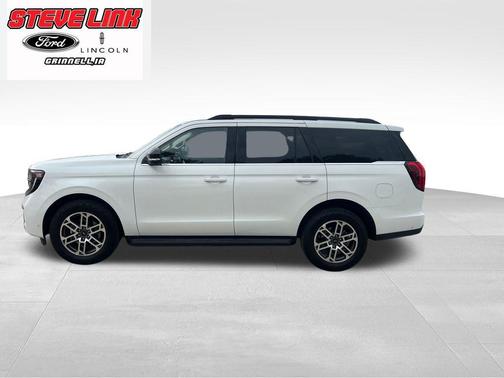 White Metallic 2025 Ford Expedition Active