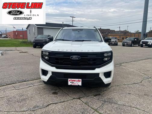 White Metallic 2025 Ford Expedition Active