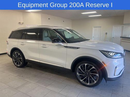 pristine white metallic tri-coat 2026 Lincoln Aviator Reserve AWD
