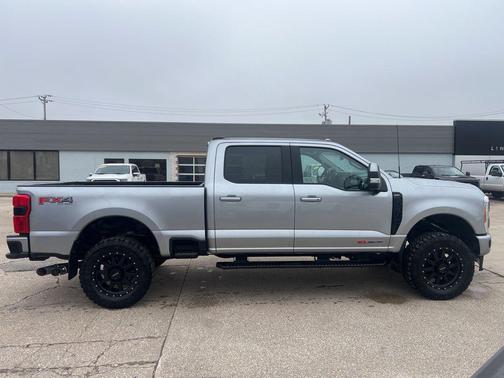 2023 Ford F-350 Lariat