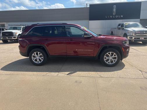 Velvet Red Pearlcoat 2022 Jeep Grand Cherokee Limited