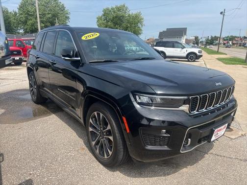 2023 Jeep Grand Cherokee Overland