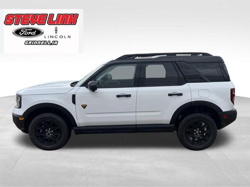 Oxford White 2026 Ford Bronco Sport Badlands