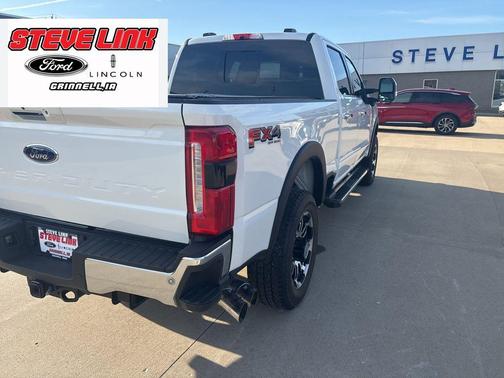 Star White Metallic Tri-Coat 2024 Ford F-350 Lariat