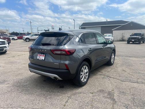 Carbonized Gray Metallic 2024 Ford Escape Active