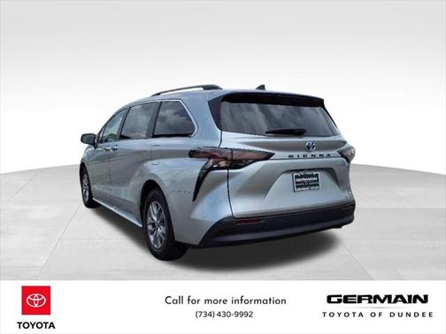 2023 Toyota Sienna XLE