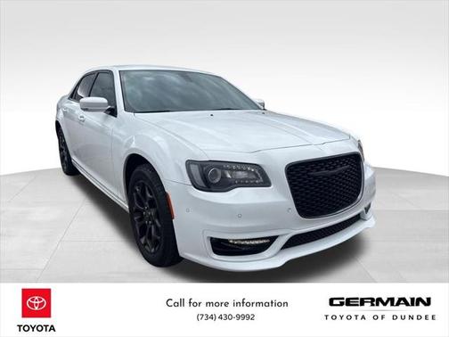 2023 Chrysler 300 Touring