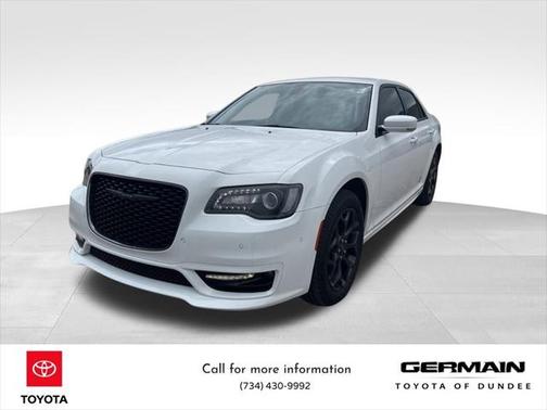 2023 Chrysler 300 Touring