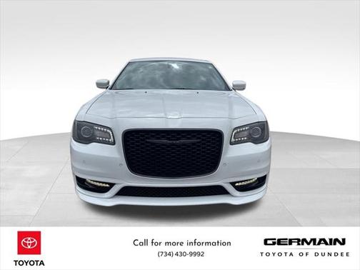 2023 Chrysler 300 Touring