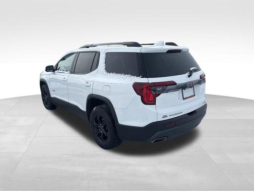 2023 GMC Acadia AWD AT4