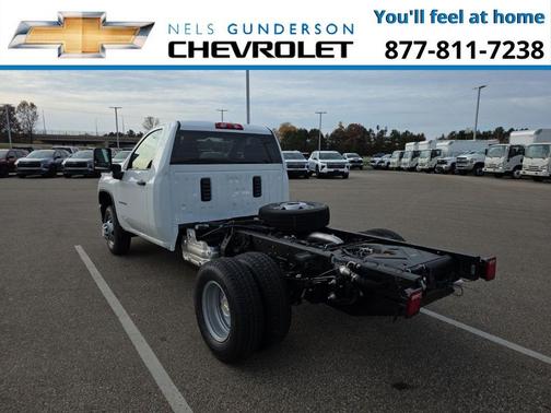 2026 Chevrolet Silverado 3500 WT