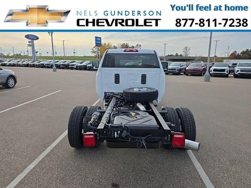 2026 Chevrolet Silverado 3500 WT